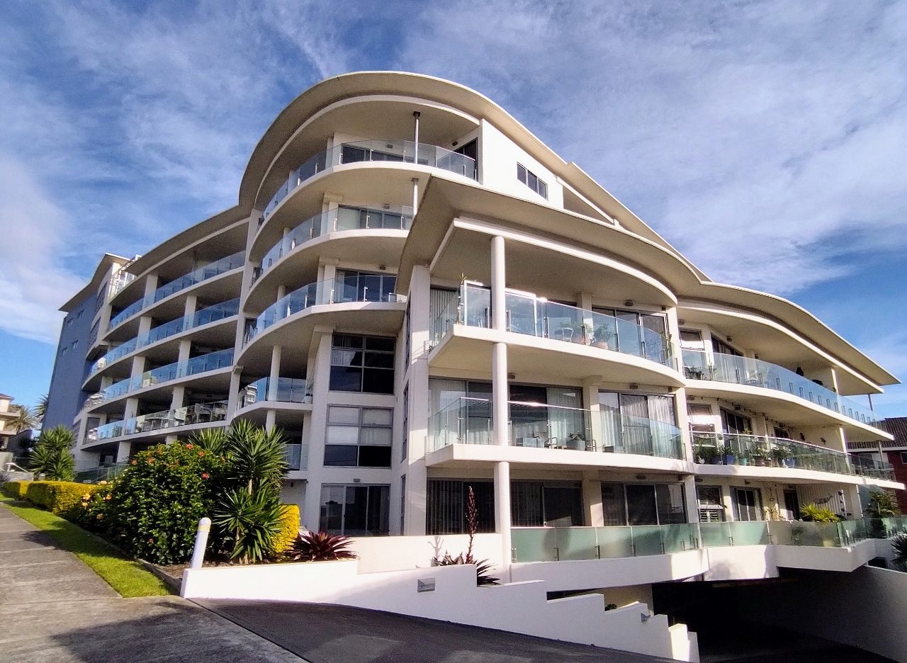 WATERMARK APARTMENTS - 1-9 Beach Street, The Entrance. NSW